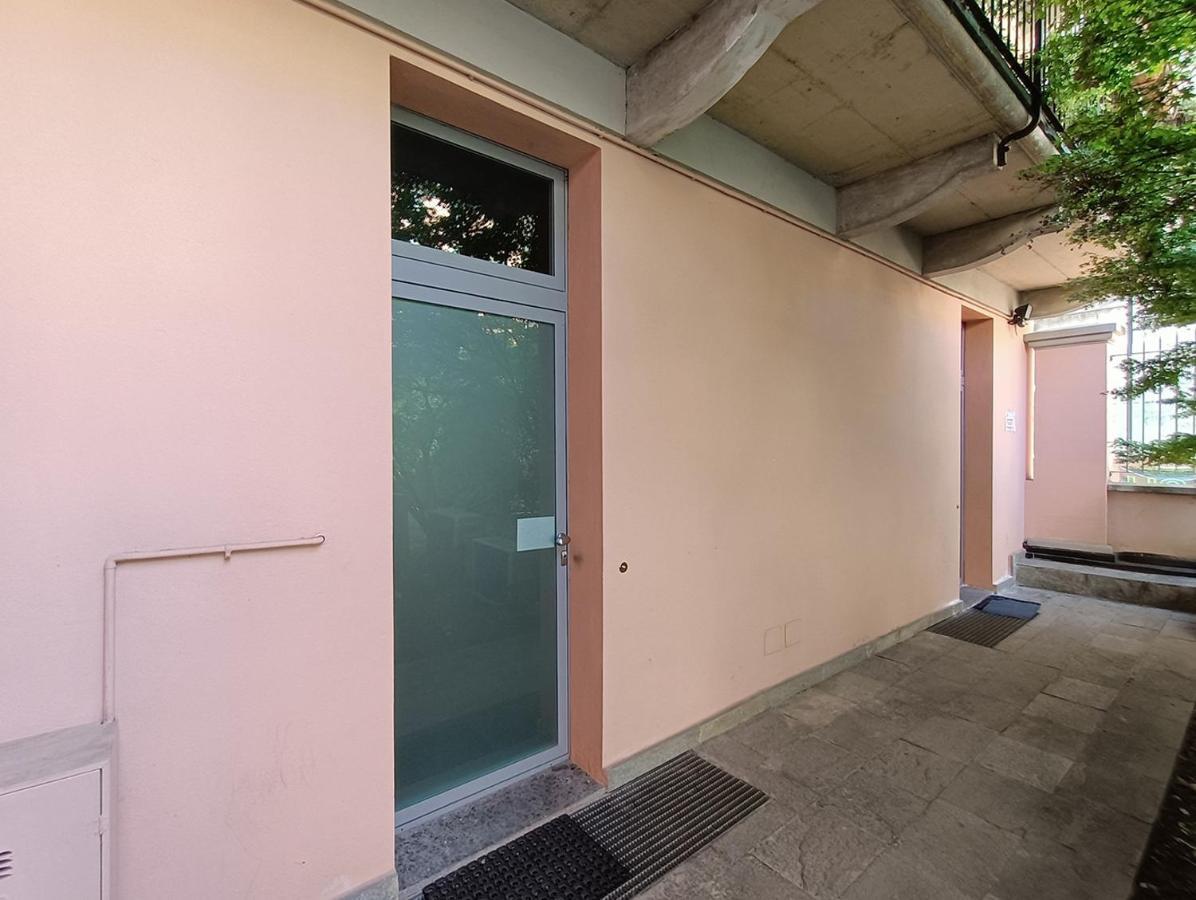 Game House In The Center Apartment Milan Luaran gambar