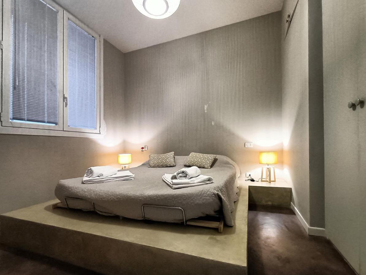 Game House In The Center Apartment Milan Luaran gambar