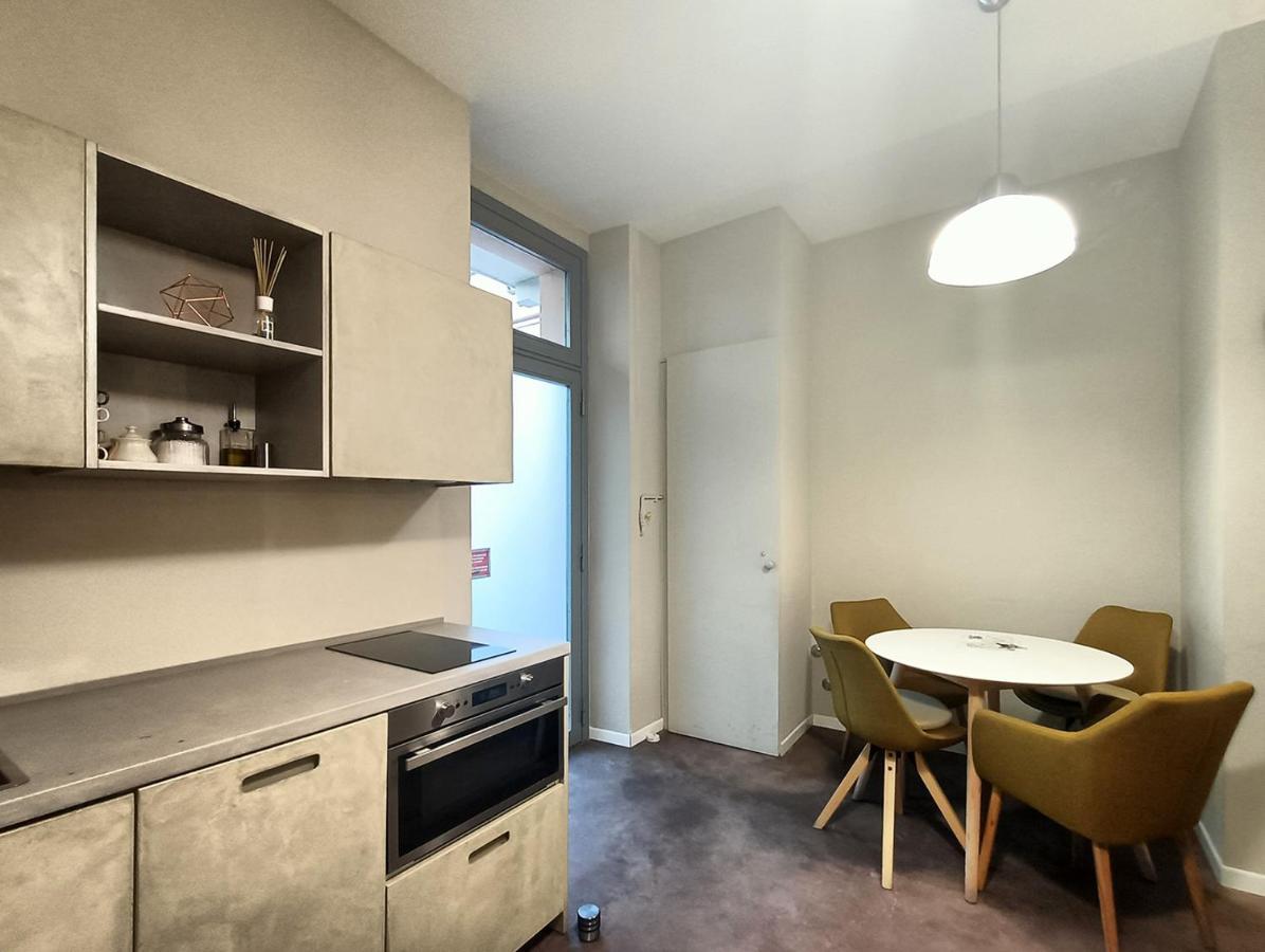 Game House In The Center Apartment Milan Luaran gambar