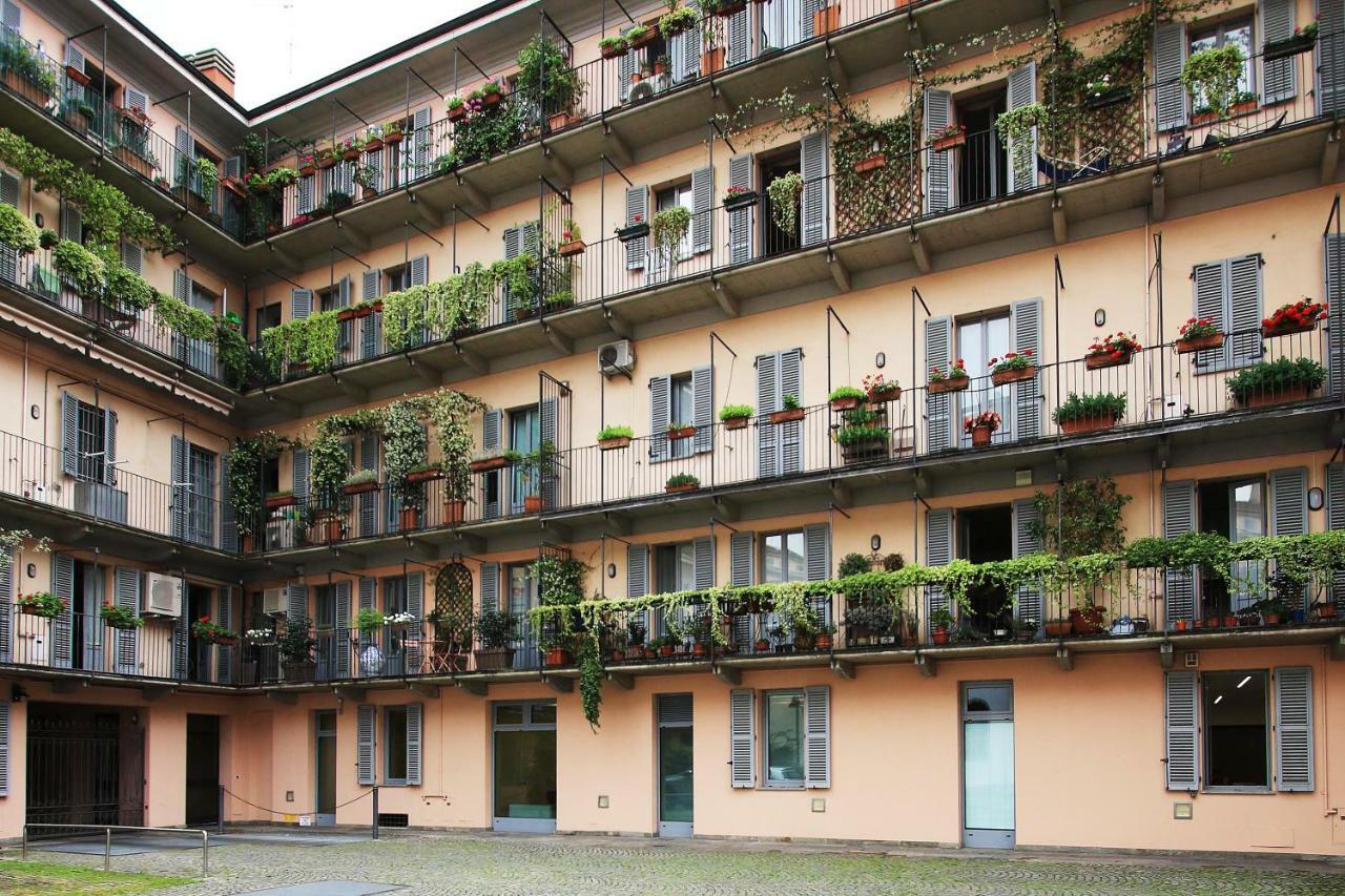 Game House In The Center Apartment Milan Luaran gambar